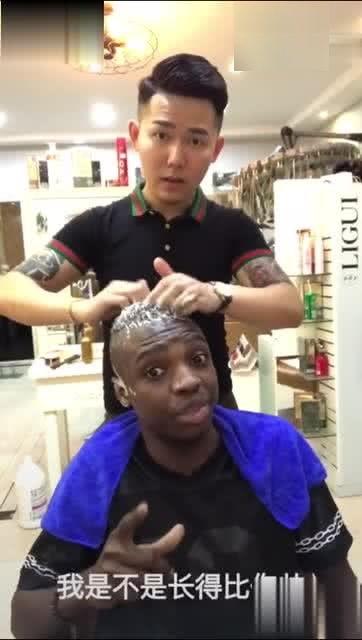 搞笑欧美黑哥图片,笑出腹肌的幽默瞬间大集合